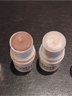 Duo Highlighter Sticks - Mocha Brown & Pearl